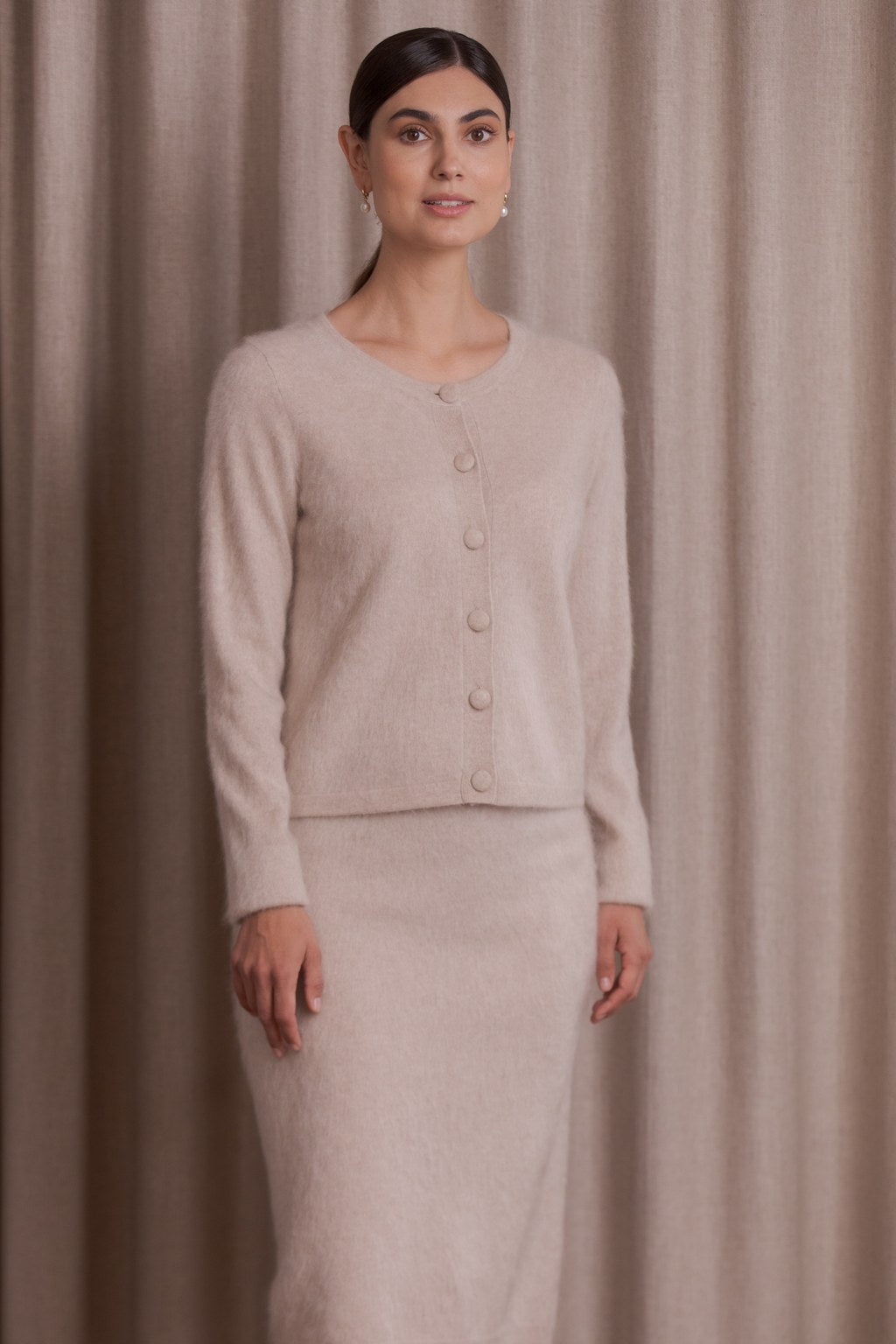 Knee-length cashmere skirt, Latte