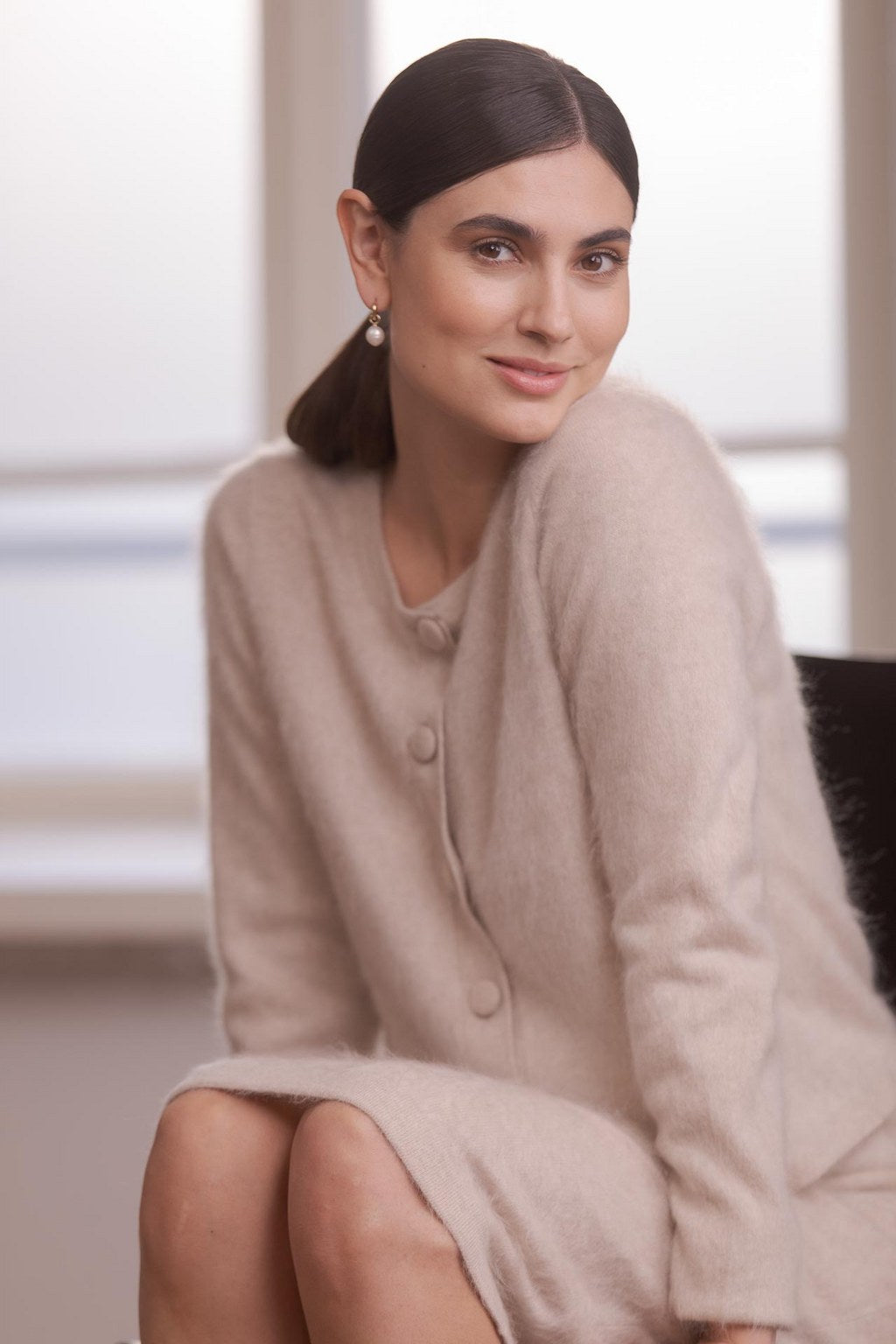 Knee-length cashmere skirt, Latte