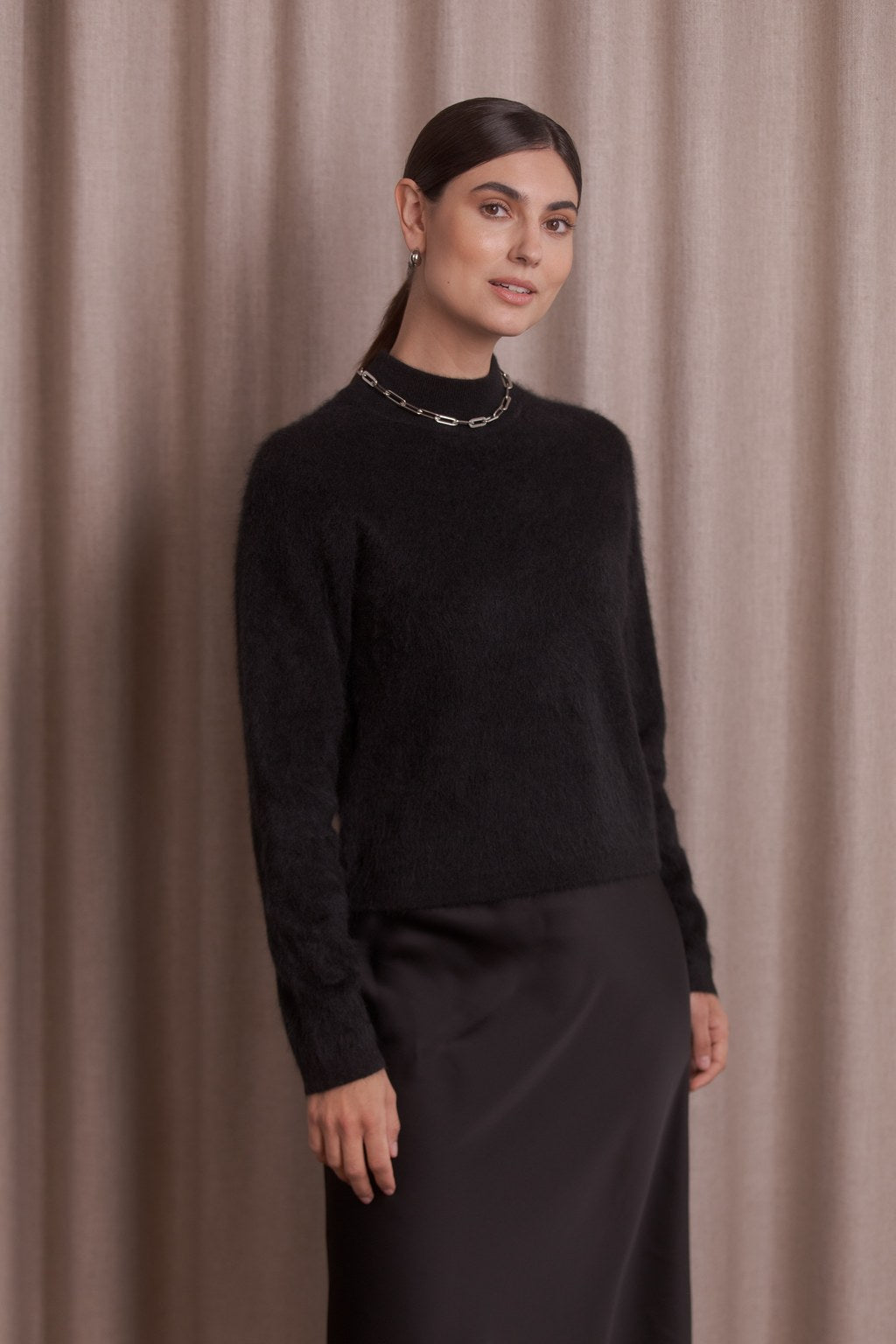 Long-sleeved cashmere sweater with half-padded collar, Black