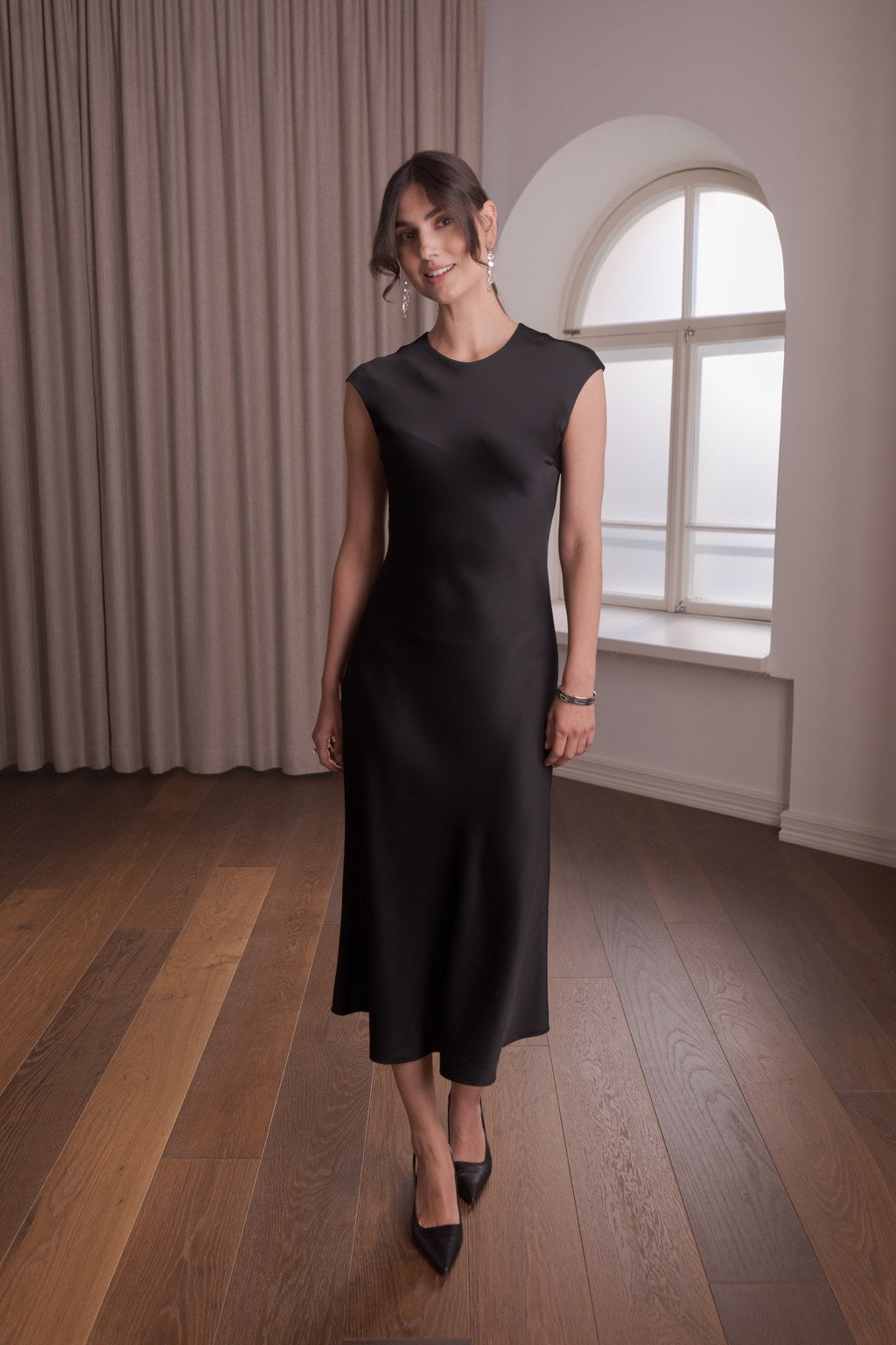 Satin dress, Black