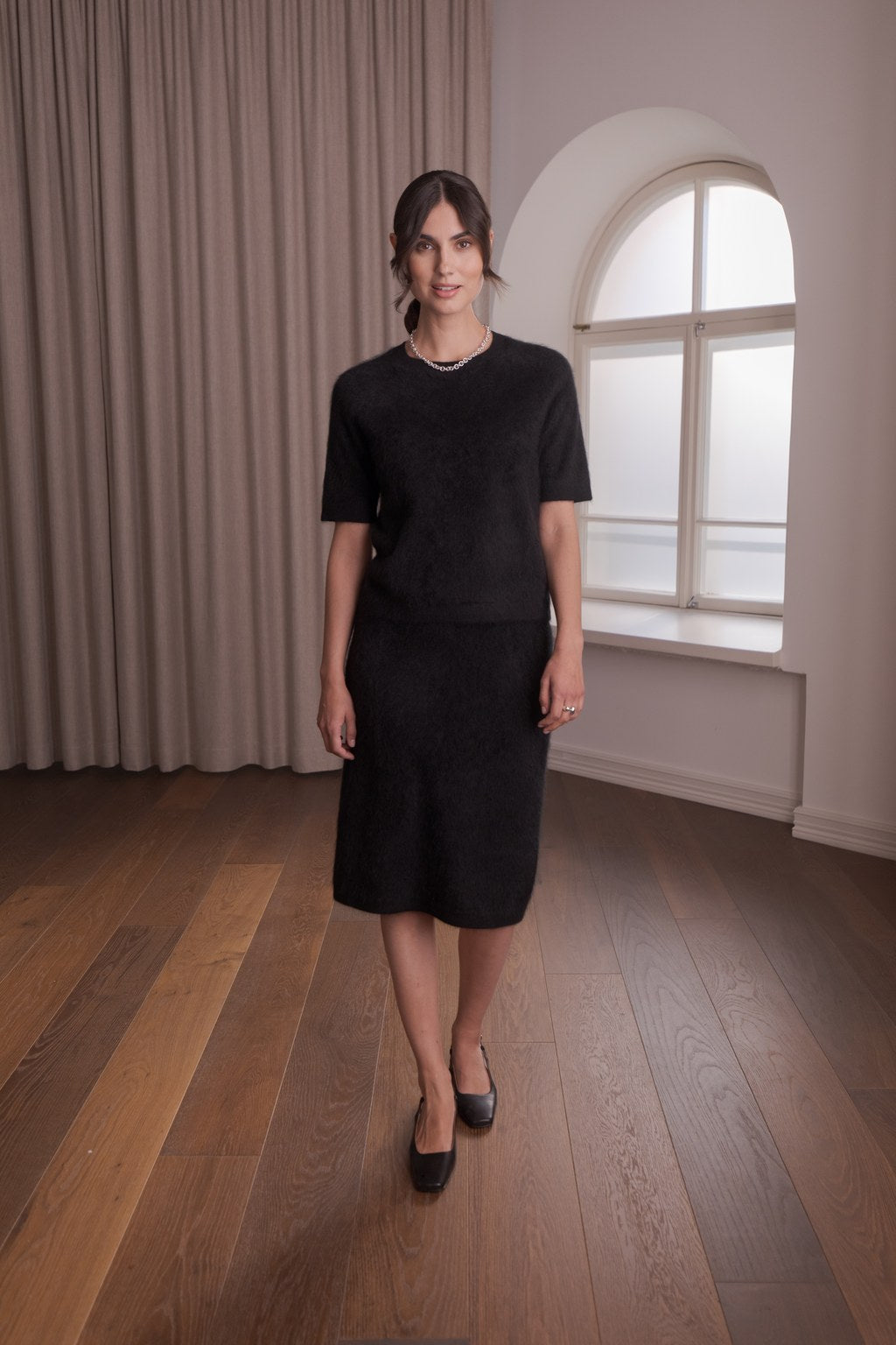 Short-sleeved cashmere sweater, Black