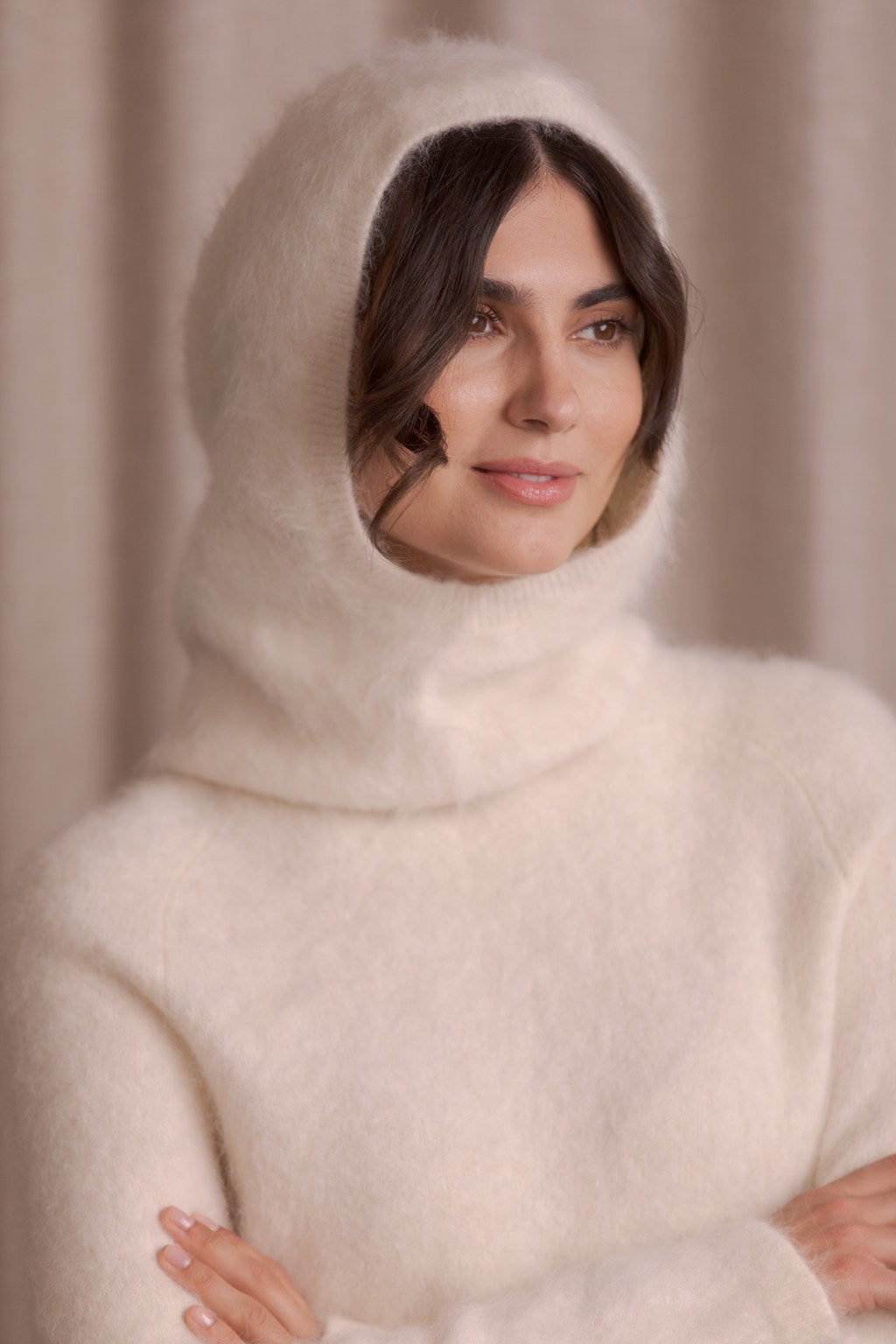 Alpaca blend hood, Cream