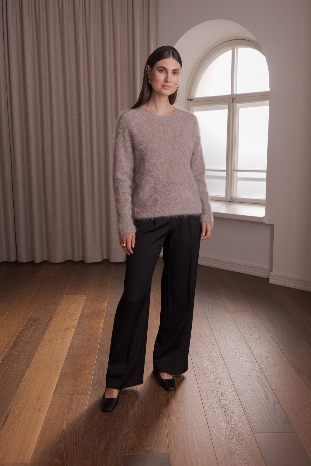 Long-sleeved alpaca-blend sweater, Greige
