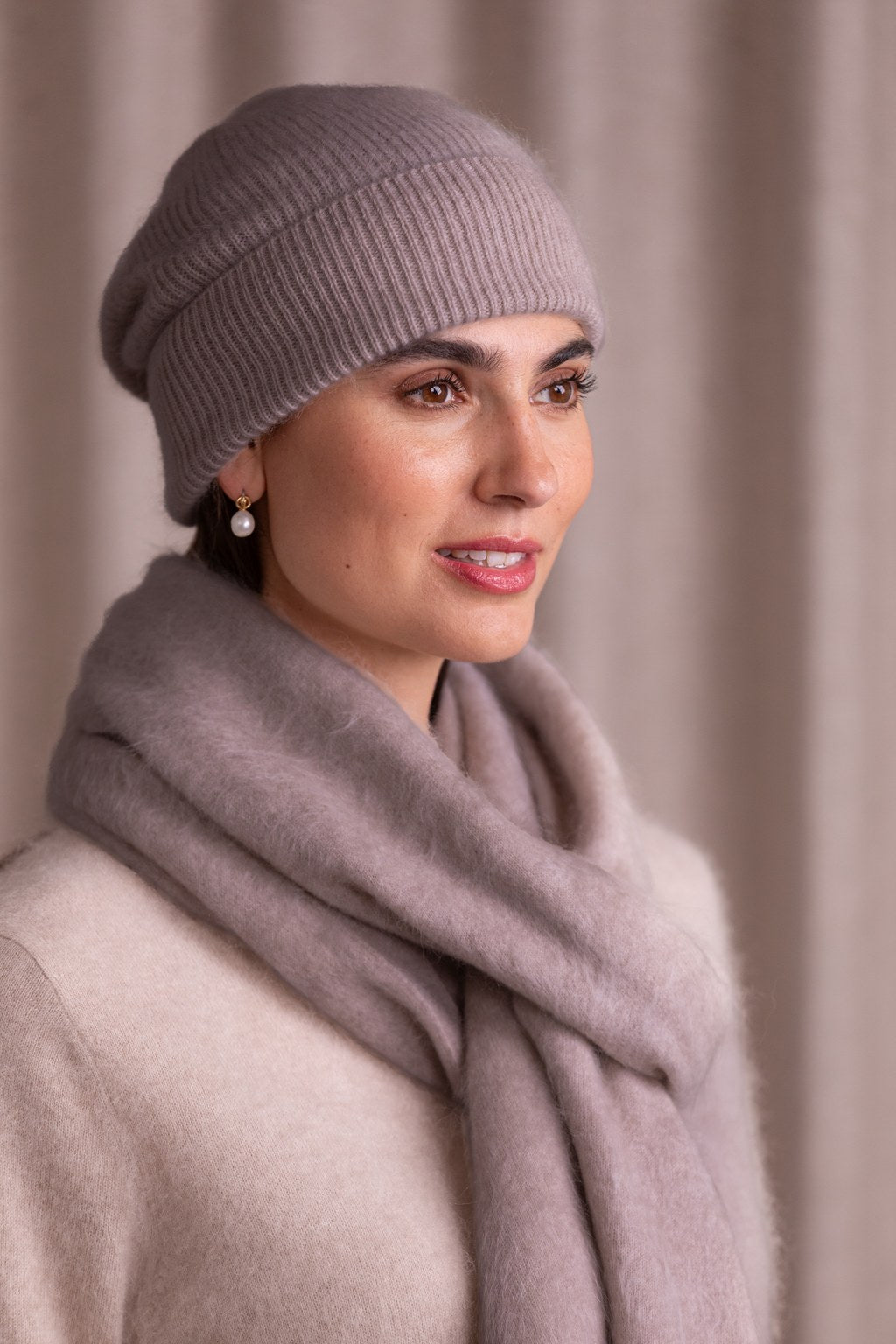 Cashmere beanie, Nougat