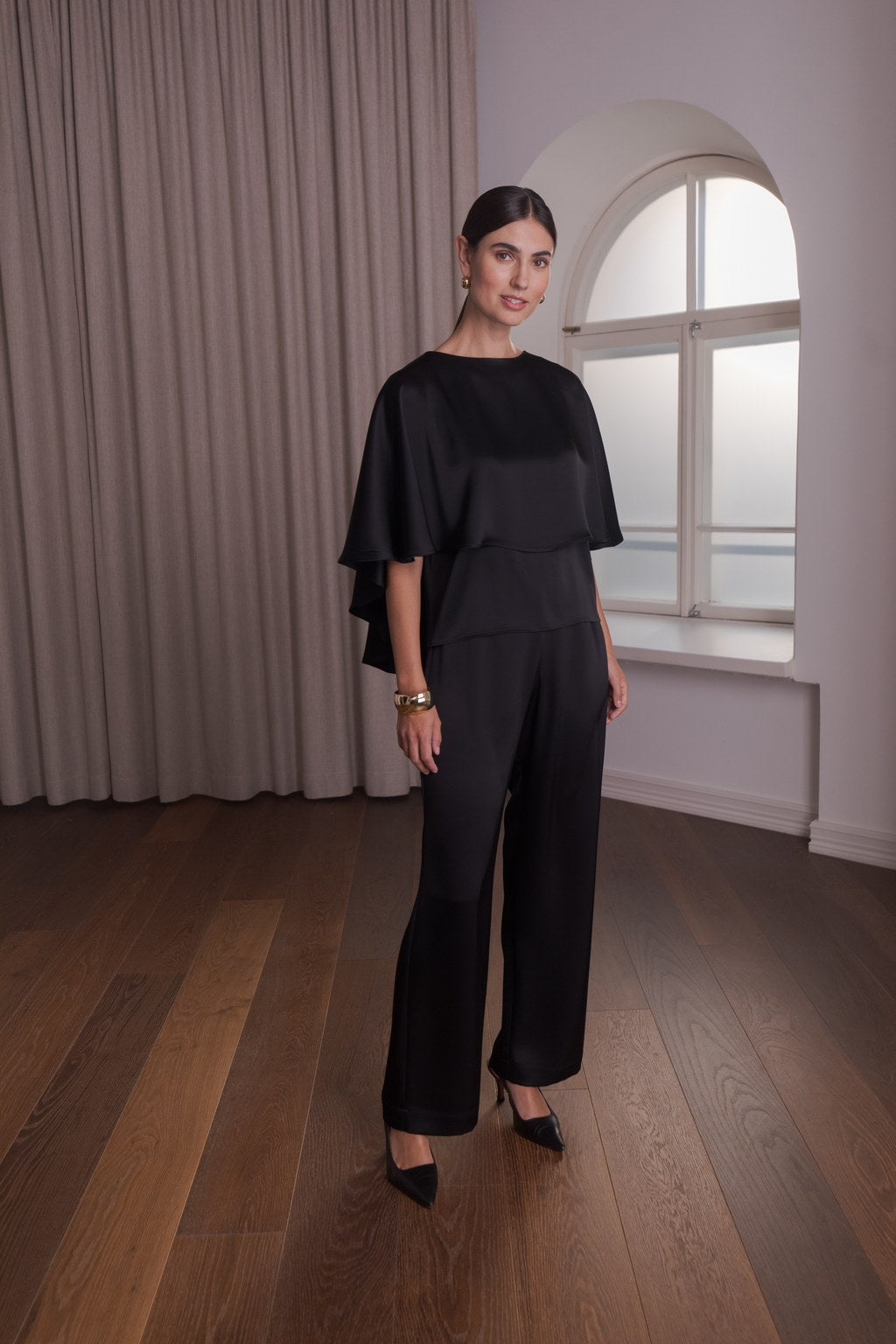 Original Storyn musta satiinikeeppi