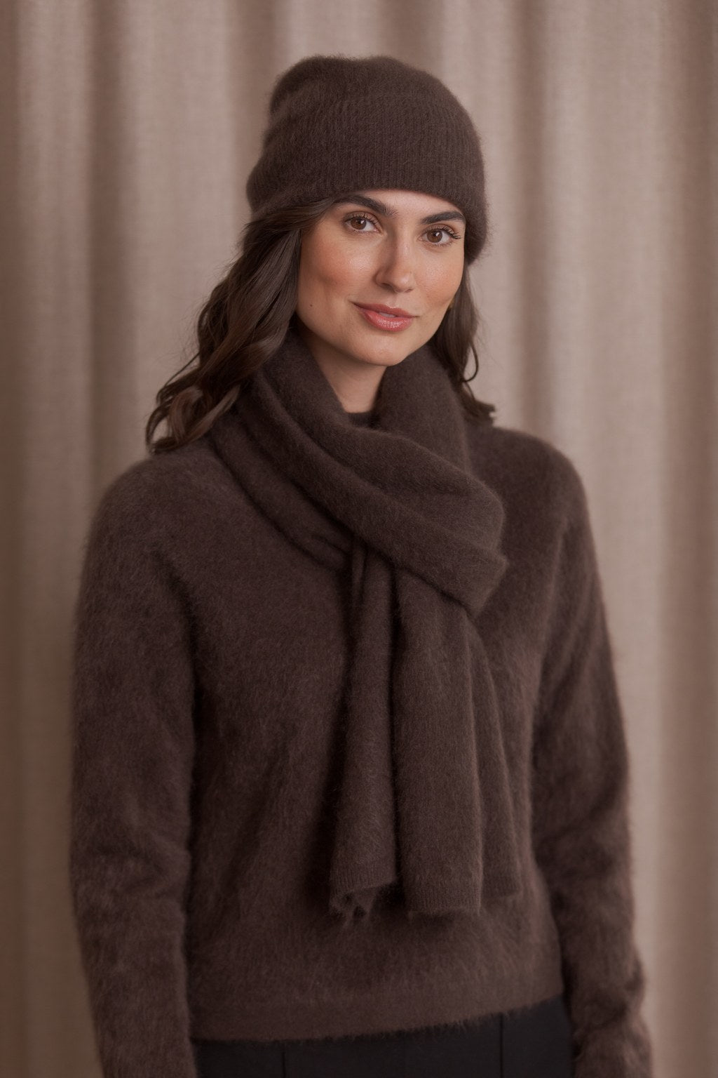 Cashmere beanie, Dark chocolate