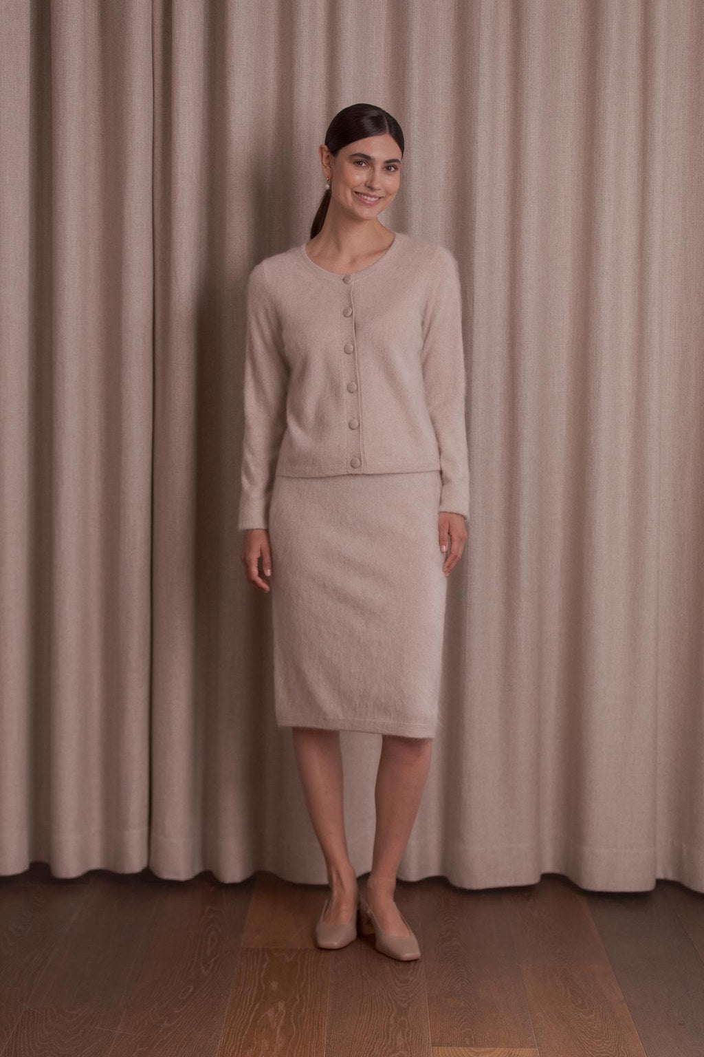 Knee-length cashmere skirt, Latte