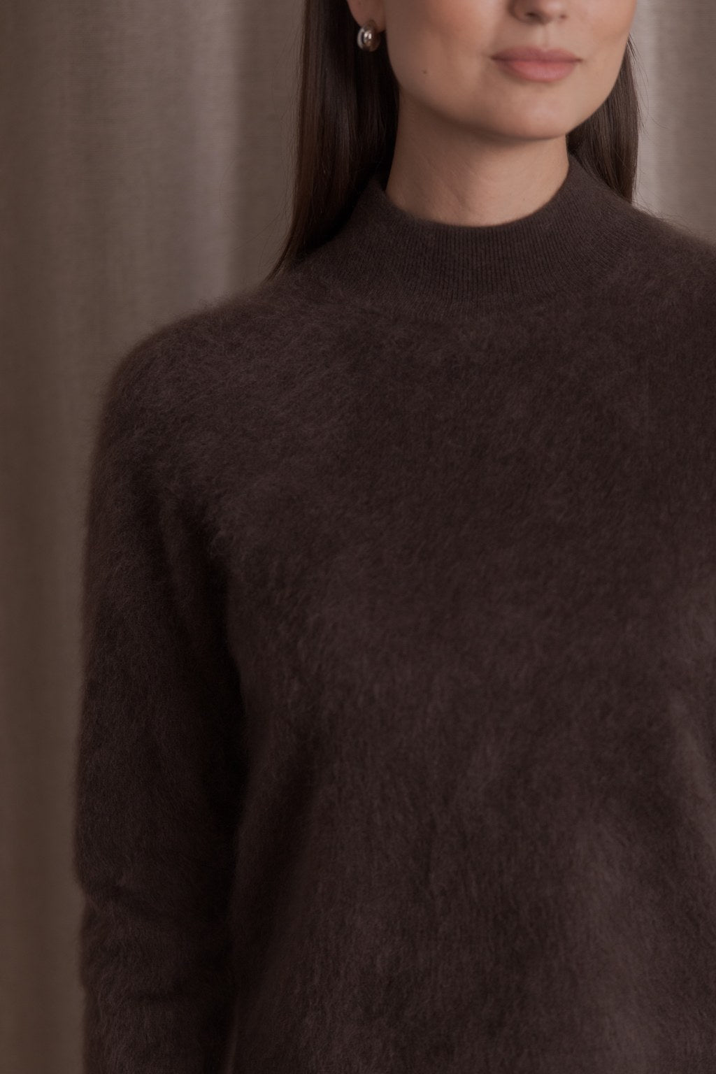 Long-sleeved cashmere sweater with half-padded collar, Dark chocolate