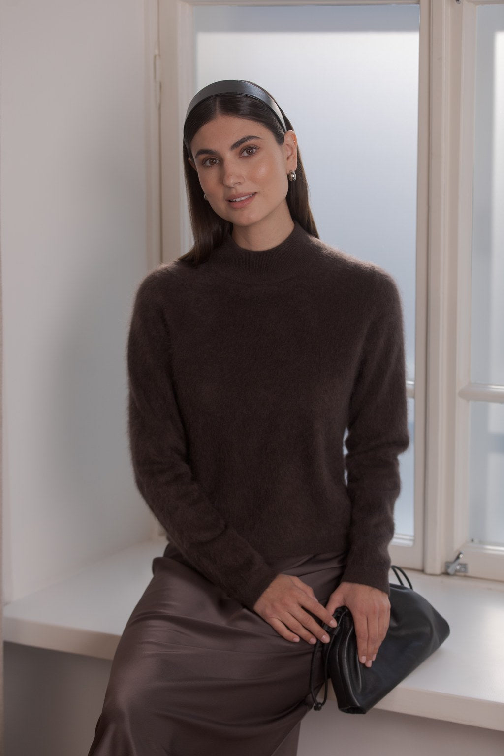 Long-sleeved cashmere sweater with half-padded collar, Dark chocolate