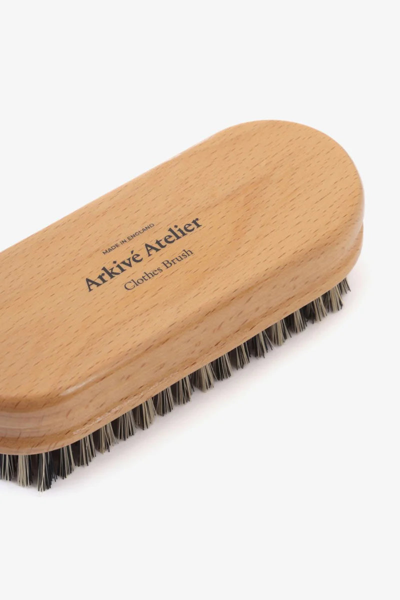 Arkivé Care Clothes Brush Clothes brush