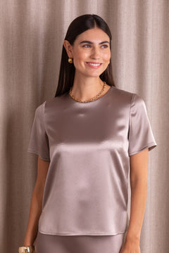 Original Storyn lyhythihainen satiinipaita, sävyssä nougat