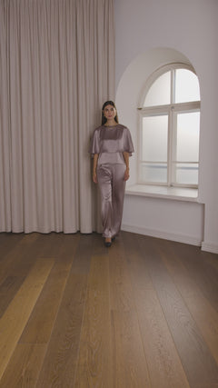 satin cape, nougat