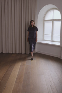 Satiininen midihame, dark navy