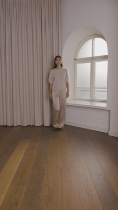 Lyhythihainen kashmirneule puhvihihalla latte